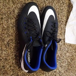 Soccer cleats mens size 13